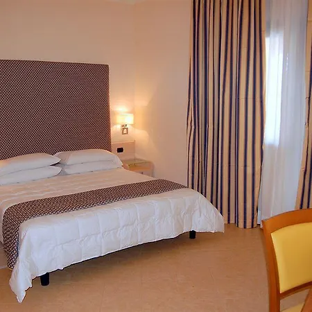Lido Degli Aranci Hotel 4*