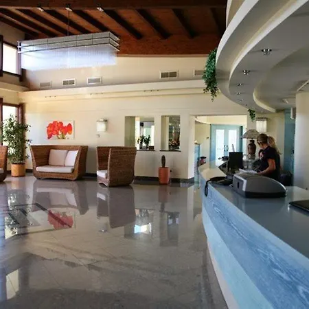 Hotel Lido Degli Aranci 4*