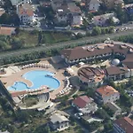 Lido Degli Aranci 4*