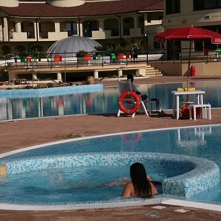 Lido Degli Aranci 4*