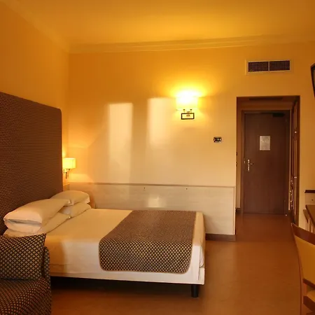 Lido Degli Aranci Otel 4*