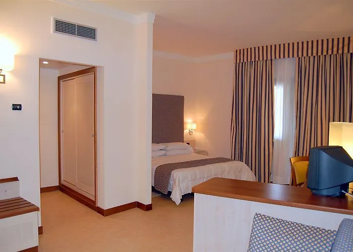 Lido Degli Aranci 维博瓦伦蒂亚