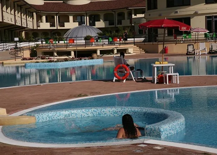 Lido Degli Aranci 4*