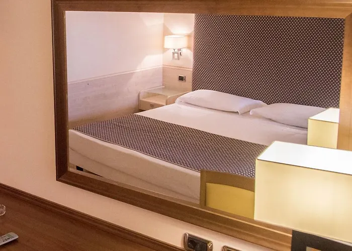 Lido Degli Aranci 4*