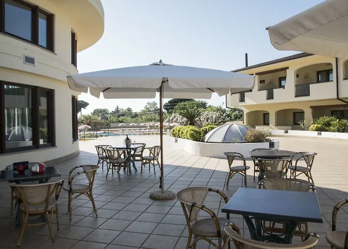 Lido Degli Aranci 酒店 维博瓦伦蒂亚